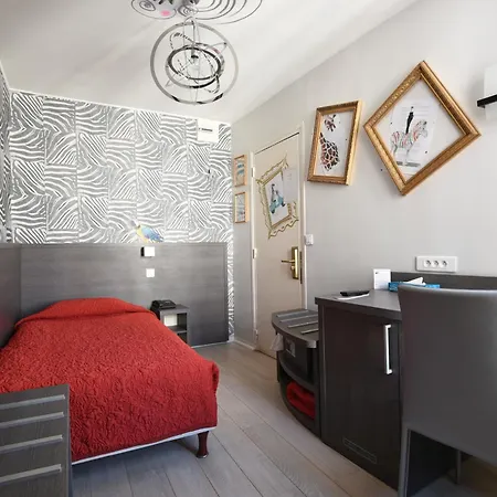 アメリー ホテル 2*