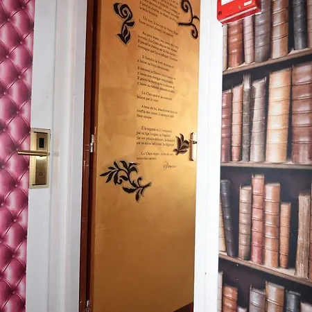 Amélie Hotel 2*