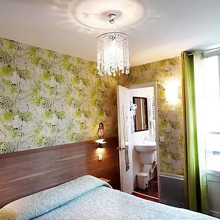 Amelie Hotel 2*
