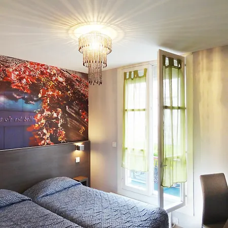 Amelie Hotel 2*